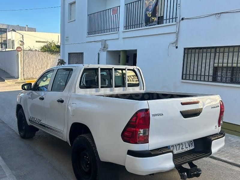 Usado Toyota HiLux 150 CV (110 kW) 2022 Blanco Pickup/Camioneta