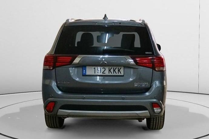 Usado Mitsubishi Outlander 203 CV (149 kW) 2018 SUV