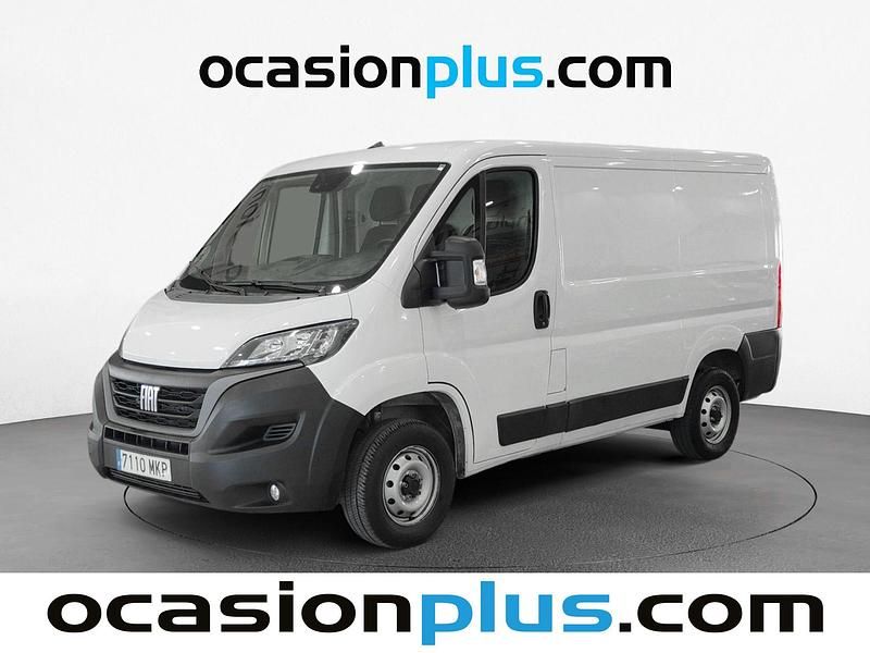 Blanco Usado 2023 Fiat Ducato Easy Van | 24.446 € (Caro) - Imagen 1/4