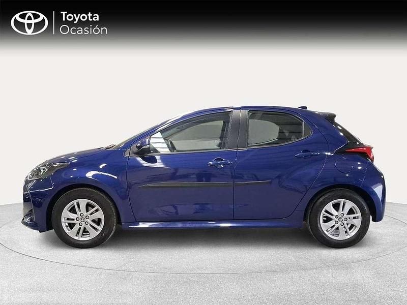Usado Toyota Yaris Edition 126 CV (92 kW) 2022 Azul Berlina