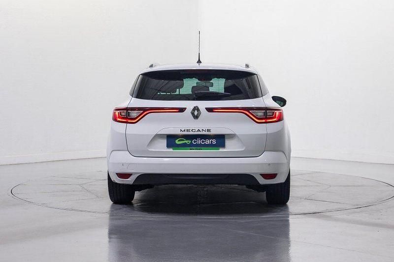 Usado Renault Mégane GrandTour LIMITED 140 CV (102 kW) 2018 Blanco Familiar