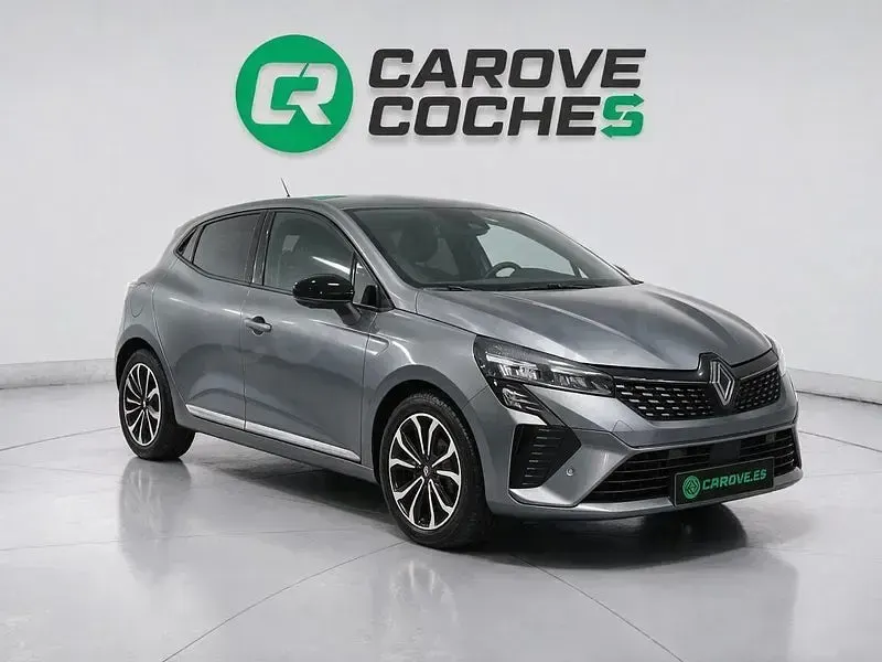 Usado Renault Clio V Techno 90 CV (66 kW) 2024 Gris / plata Berlina