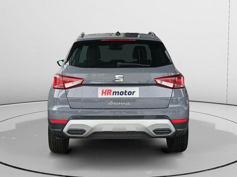 Usado Seat Arona Xperience 115 CV (84 kW) 2025 Gris SUV