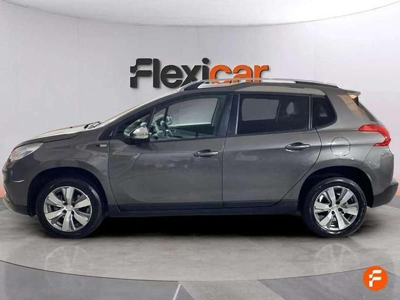 Usado Peugeot 2008 Style 110 CV (80 kW) 2016 Gris SUV