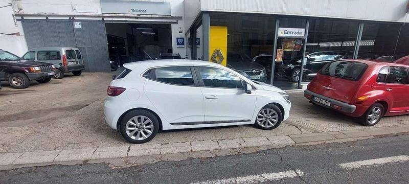 Blanco Usado 2021 Renault Clio V Intens Utilitario | 11.500 € (Precio justo) - Imagen 1/4