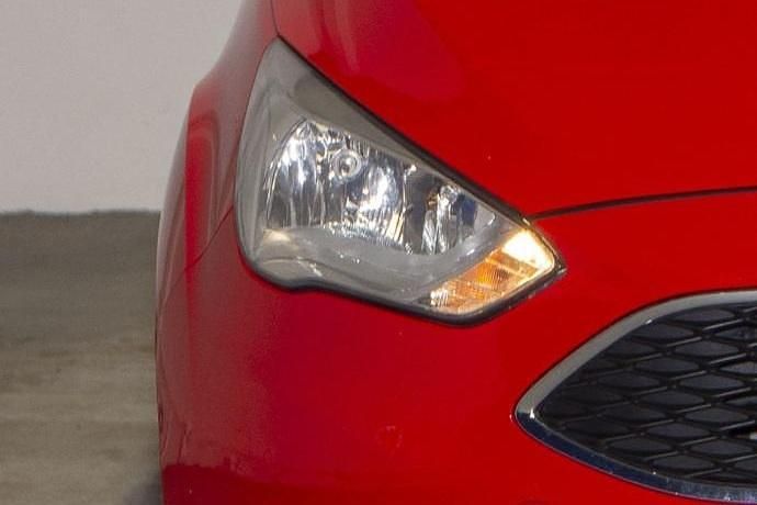 Usado Ford C-MAX Titanium 120 CV (88 kW) 2016 Monovolumen
