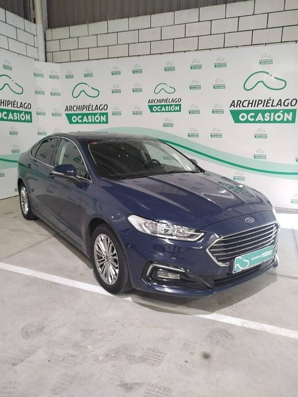 Usado Ford Mondeo Titanium 187 CV (137 kW) 2021 Azul Berlina