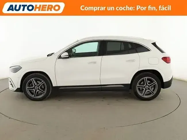 Usado Mercedes GLA250 AMG line 218 CV (160 kW) 2023 Blanco SUV