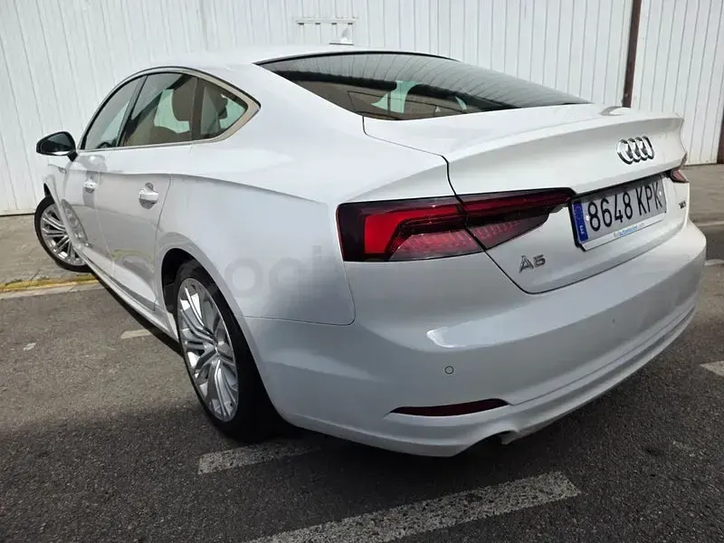 Usado Audi A5 Sportback Advanced 150 CV (110 kW) 2015 Blanco Utilitario