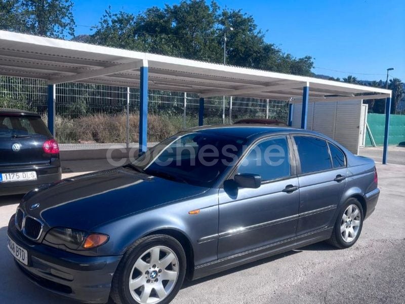 Gris / plata Usado 2002 BMW 320 Berlina | 2500 € (Buen precio) - Imagen 1/4