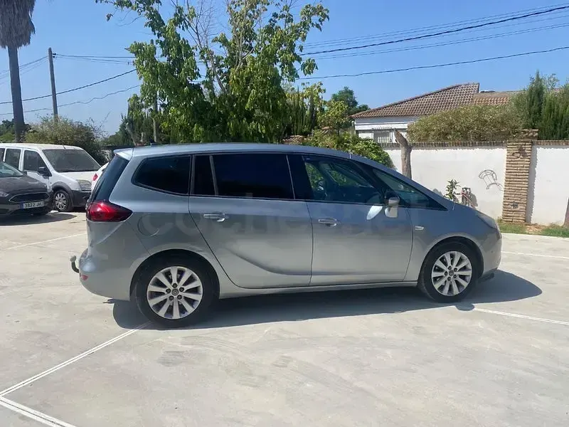 Usado Opel Zafira Tourer Selective 130 CV (95 kW) 2015 Gris / plata Monovolumen