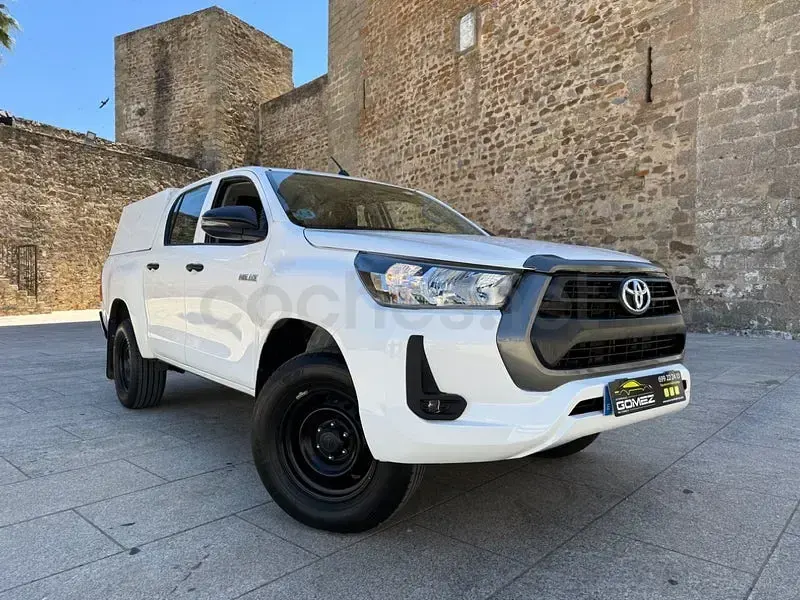 Usado Toyota HiLux Plus 150 CV (110 kW) 2022 Blanco Pickup/Camioneta