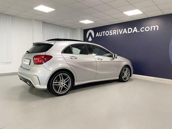 Usado Mercedes A200 136 CV (100 kW) 2017 Gris montaña (metalizado) Utilitario