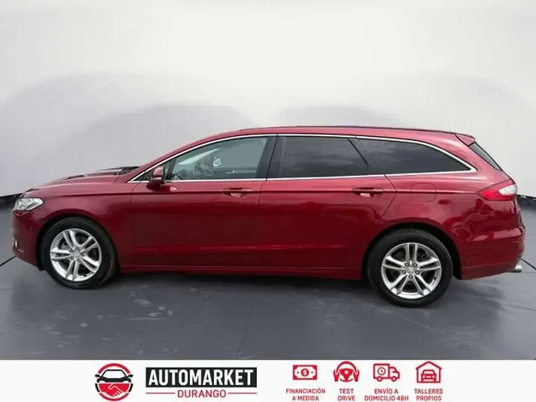 Usado Ford Mondeo Vignale 179 CV (131 kW) 2015 Burdeos Familiar