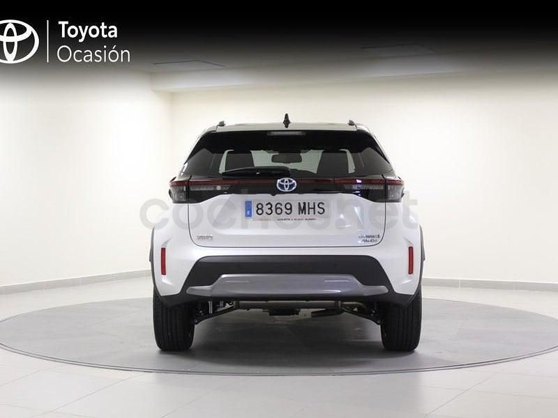 Usado Toyota Yaris Cross 116 CV (85 kW) 2023 Blanco SUV