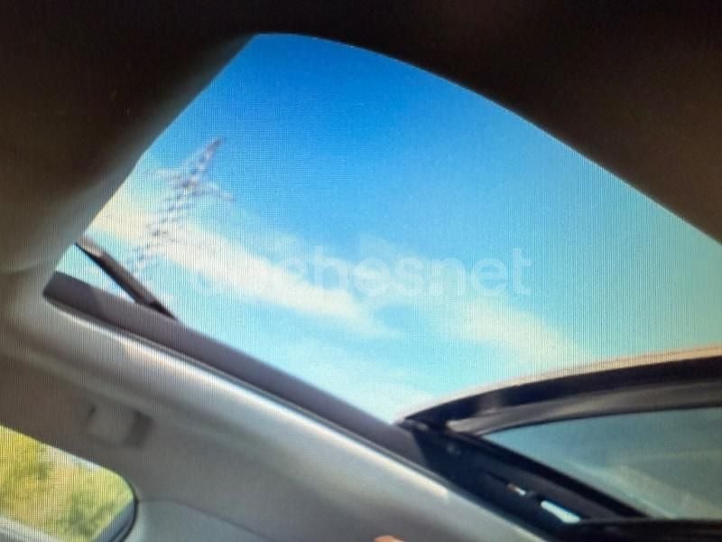 Gris / plata Usado 2021 Toyota Highlander Advance SUV | 36.900 € (Precio justo) - Imagen 1/4