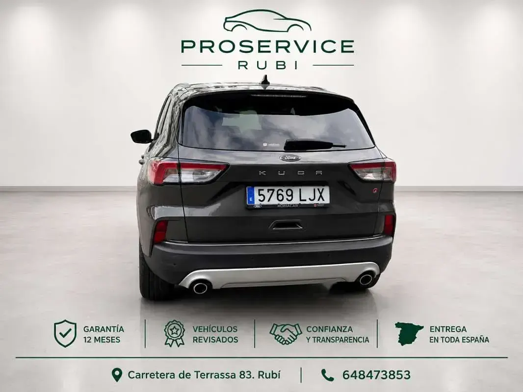 Usado Ford Kuga Trend+ 120 CV (88 kW) 2020 Gris SUV