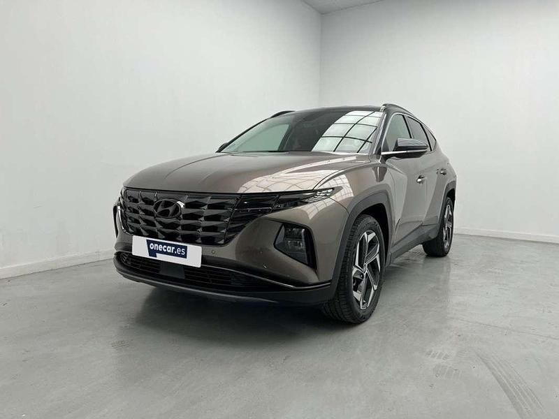 Maqrron silky bronze / dark knight b6c Usado 2022 Hyundai Tucson SUV | 25.990 € (Un poco caro) - Imagen 1/4