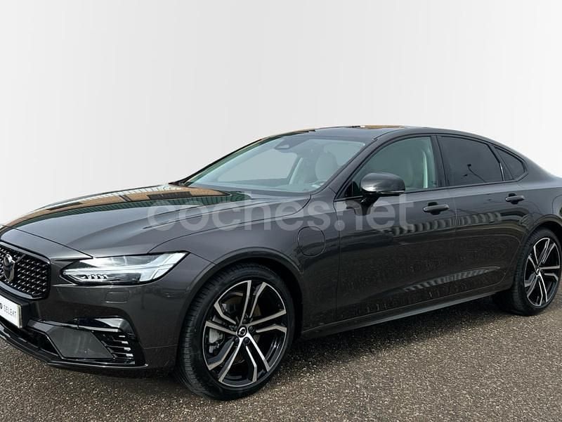 Gris / plata Usado 2024 Volvo S90 Ultimate Berlina | 53.900 € (Precio justo) - Imagen 1/3
