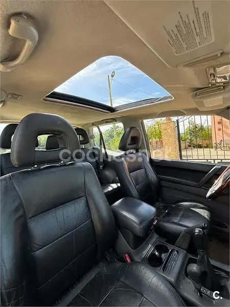Usado Mitsubishi Montero 165 CV (121 kW) 2001 Violeta / lila SUV