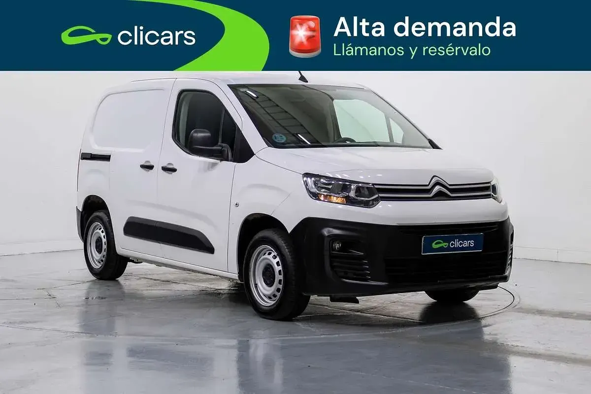 Usado Citroën Berlingo 102 CV (75 kW) 2022 Blanco Monovolumen