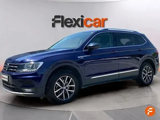 Usado VW Tiguan Life 150 CV (110 kW) 2021 Azul SUV