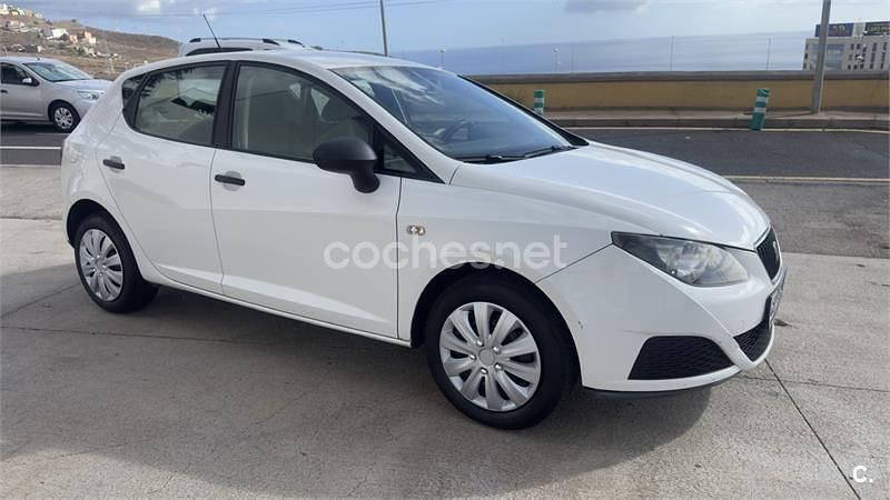 Blanco Usado 2010 Seat Ibiza Reference Berlina | 3500 € (Buen precio) - Imagen 1/4