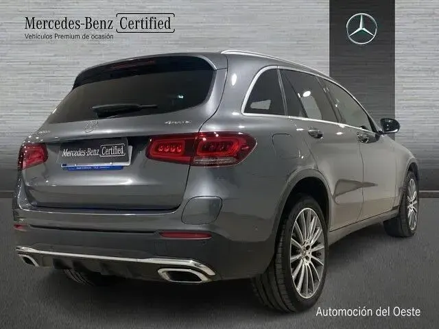 Usado Mercedes GLC300e 306 CV (225 kW) 2022 Gris selenita SUV