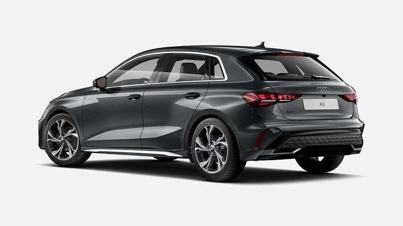 Usado Audi A3 S-Line 116 CV (85 kW) 2025 Gris