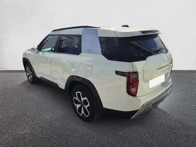 Usado KGM Torres 163 CV (119 kW) 2024 Gris / plata SUV