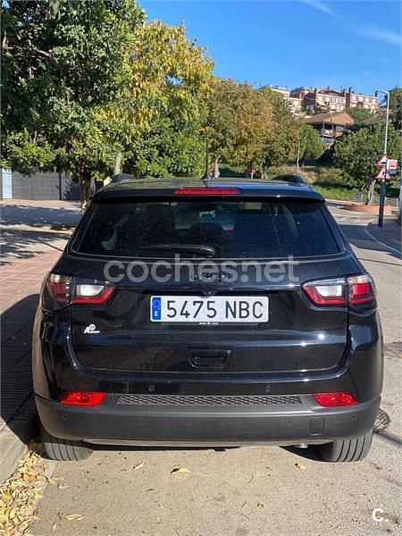 Usado Jeep Compass North 130 CV (95 kW) 2025 Negro SUV