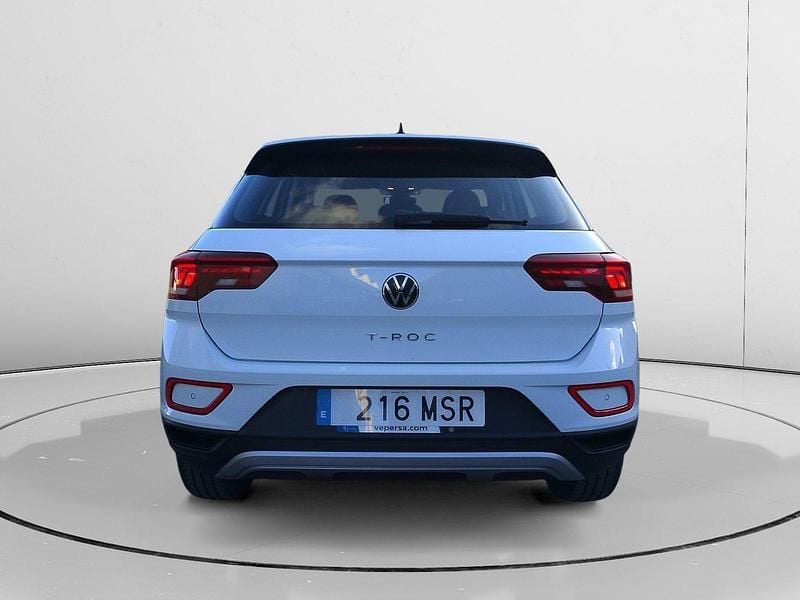 Usado VW T-Roc 116 CV (85 kW) 2024 Gris SUV
