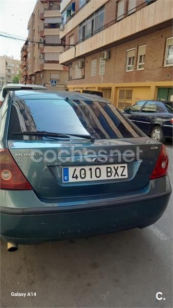 Verde Usado 2002 Ford Mondeo Ghia Berlina | 1700 € (Precio justo) - Imagen 1/4