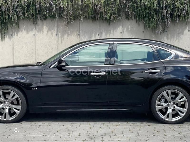 Usado Infiniti Q70 Sport Tech 170 CV (125 kW) 2015 Negro Berlina