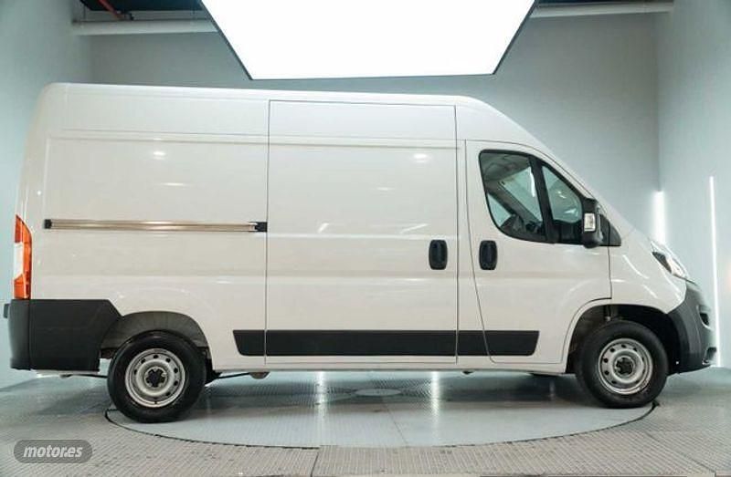 Usado Fiat Ducato 140 CV (102 kW) 2024 Blanco Van