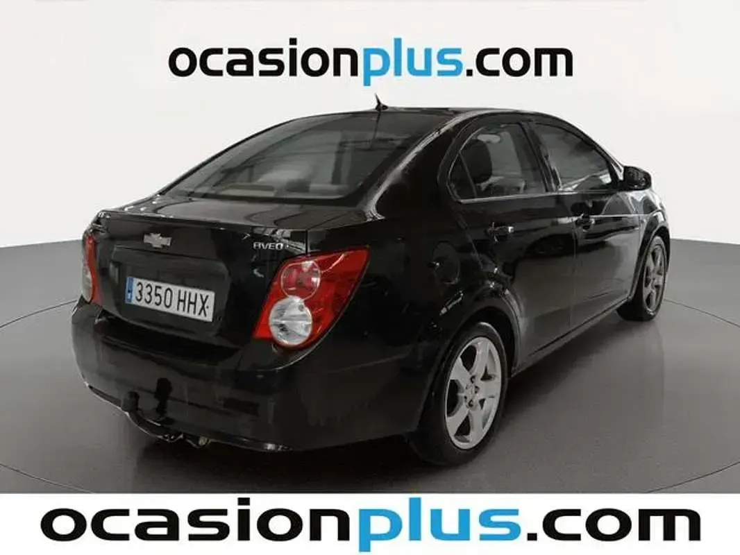 Usado Chevrolet Aveo LTZ 95 CV (69 kW) 2012 Gris Berlina