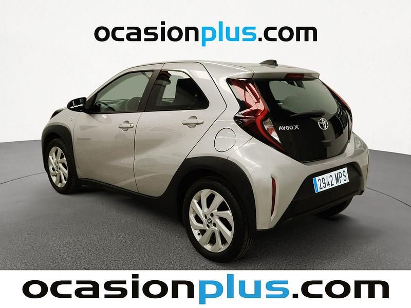 Usado Toyota Aygo X Play 72 CV (52 kW) 2024 Gris SUV