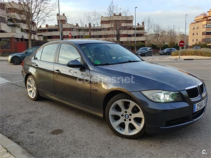 Usado BMW 320 150 HP (110 kW) 2007 Cinzento Sedan