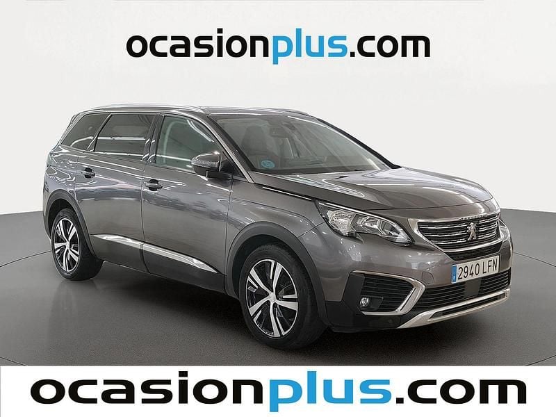 Usado Peugeot 5008 Allure 131 CV (96 kW) 2020 Gris plata SUV