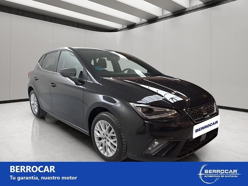 Usado Seat Ibiza XCELLENCE 115 CV (84 kW) 2025 Negro Utilitario