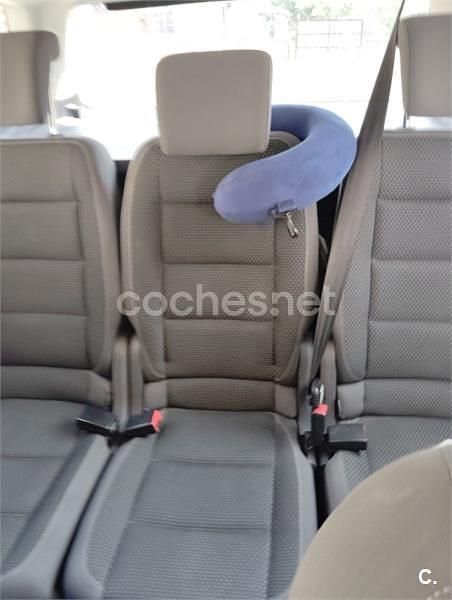 Blanco Usado 2011 VW Touran Advance Monovolumen | 6500 € (Precio justo) - Imagen 1/4