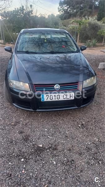 Usado Fiat Stilo Dynamic 140 CV (102 kW) 2003 Negro Berlina