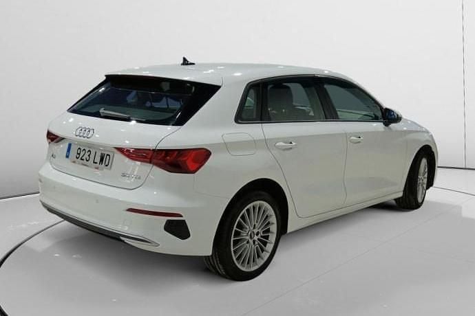 Używany Audi A3 Advanced 116 KM (85 kW) 2022 Sedan/Limuzyna
