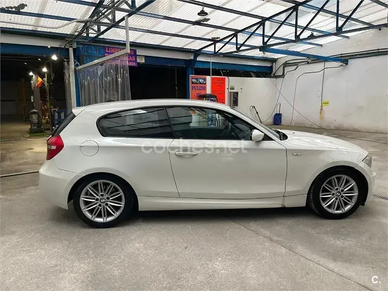 Usado BMW 118 143 CV (105 kW) 2007 Blanco Utilitario
