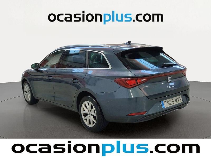 Usado Seat Leon Style 116 CV (85 kW) 2025 Gris Monovolumen