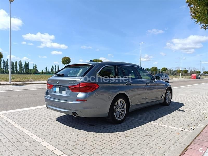Gris / plata Usado 2018 BMW 520 Familiar | 21.000 € (Precio justo) - Imagen 1/4