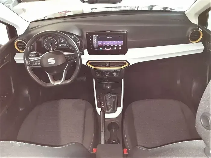 Usado Seat Arona Style 115 CV (84 kW) 2024 Negro SUV