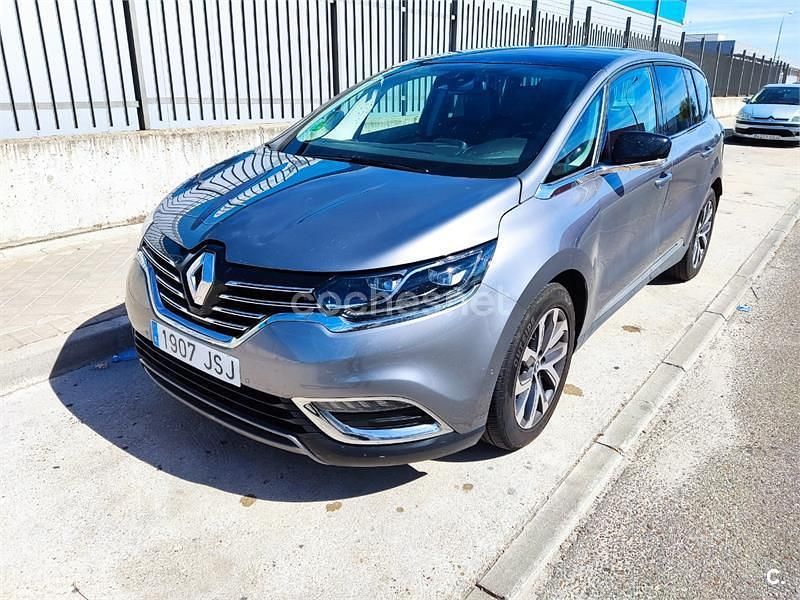 Usado Renault Espace Zen 160 CV (117 kW) 2016 Gris / plata Monovolumen