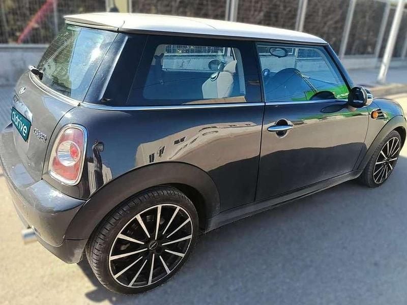 Usado Mini Cooper Coupé 122 CV (89 kW) 2010 Negro Coupe