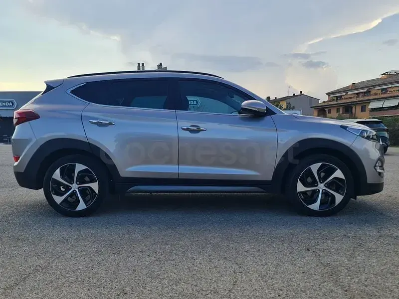 Usado Hyundai Tucson 136 CV (100 kW) 2017 Beige SUV